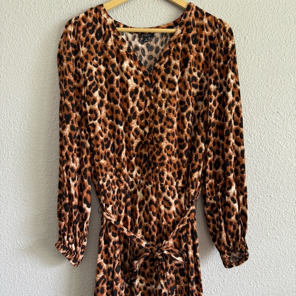 Talbots Button Front Animal Print Size 16 EUC - Picture 2 of 6